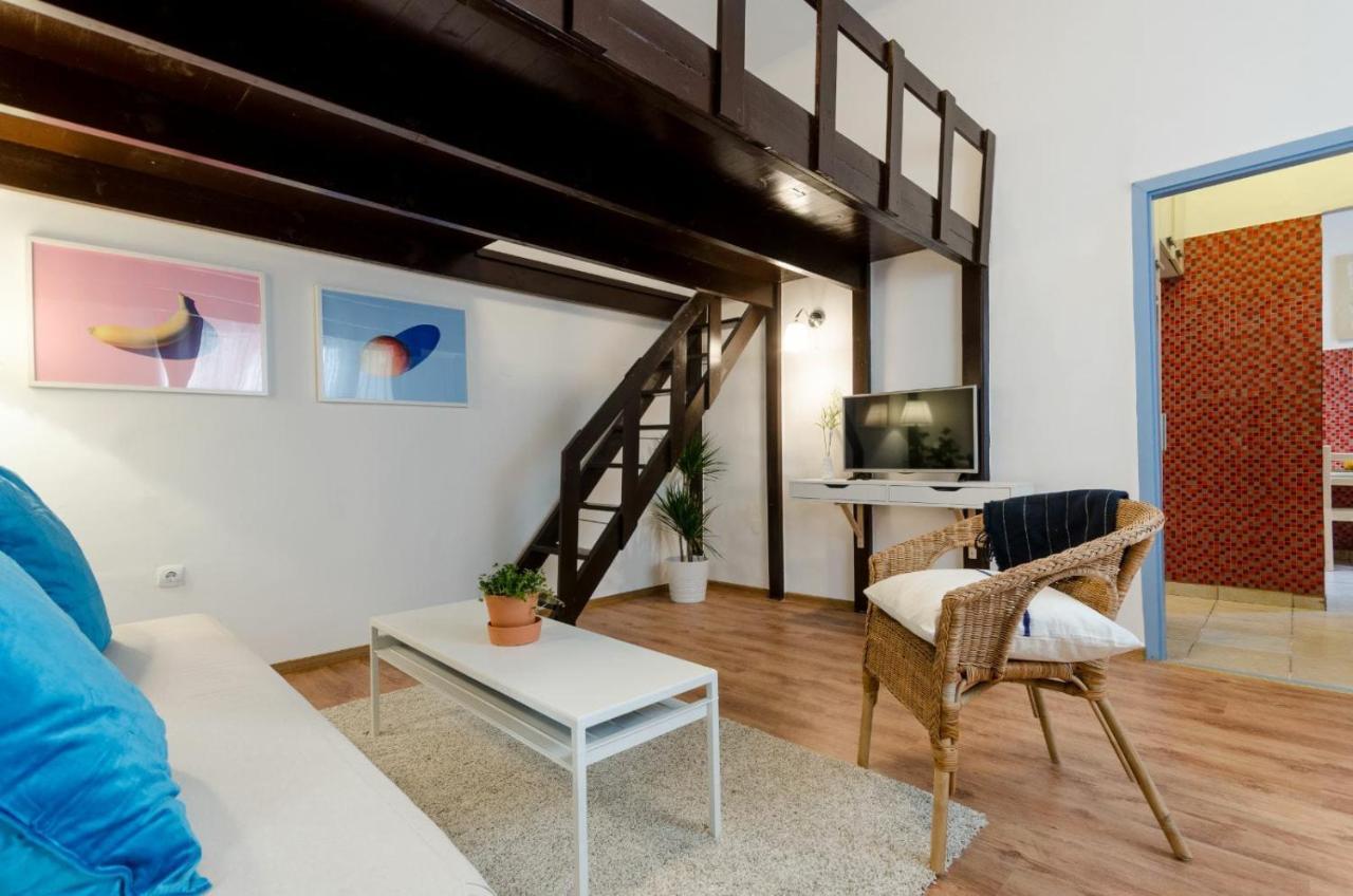 Quiet Cozy Apartment In Party Street E1 ブダペスト エクステリア 写真