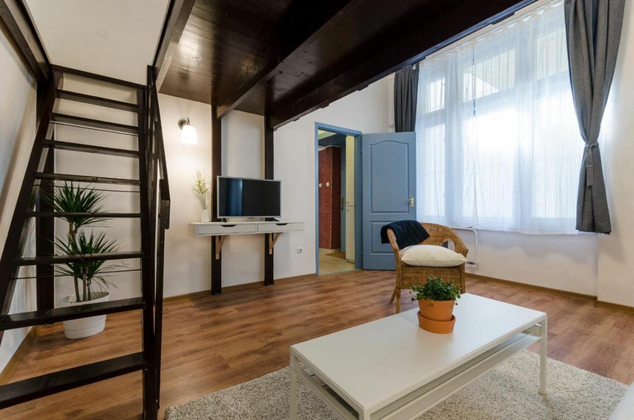 Quiet Cozy Apartment In Party Street E1 ブダペスト エクステリア 写真